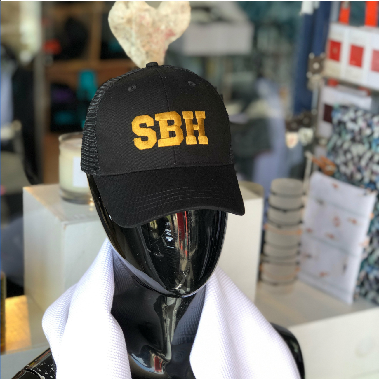 CAP TRUCKER SBH NOIR / GOLD - ICONIC X PASHA ST BARTH