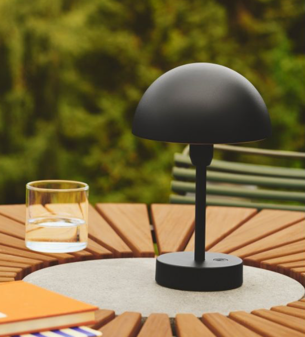 DORIS INDOOR/OUTDOOR LAMP