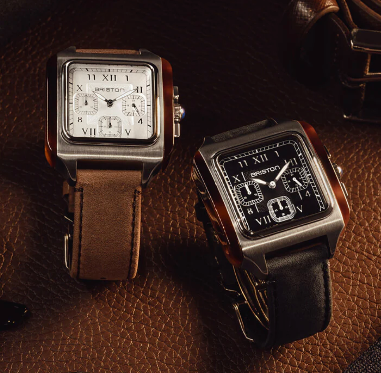 STREAMLINER KENNEDY 38.5 X 38.5 WHITE OR BLACK DIAL - BRISTON