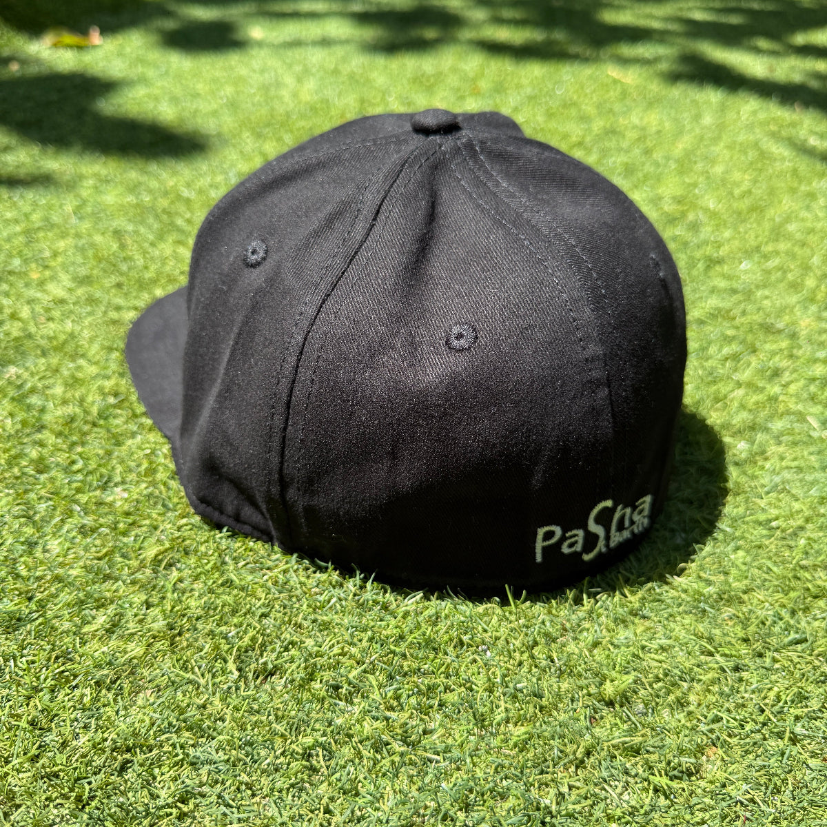 CAP SBH BLACK / SILVER FLAT VISOR STRECH X PASHA ST BARTH