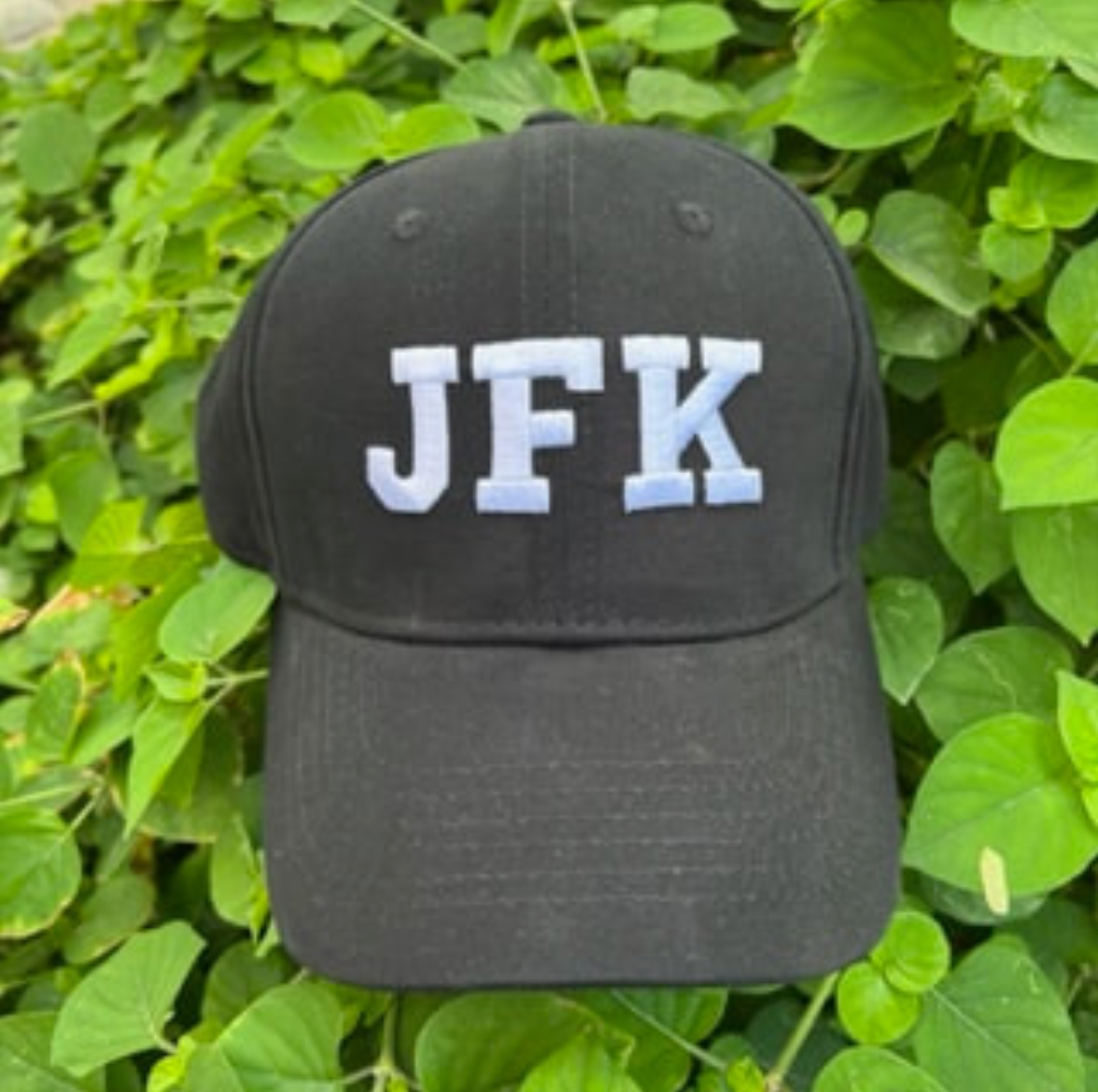 CAP JFK REGLABLE X PASHA ST BARTH
