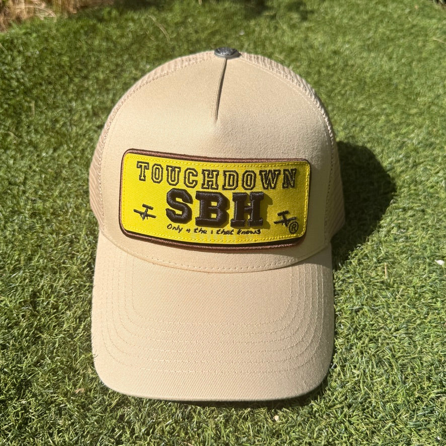 GORRA TRUCKER ARENA + 1 PARCHE X PASHA ST BARTH PREMIUM