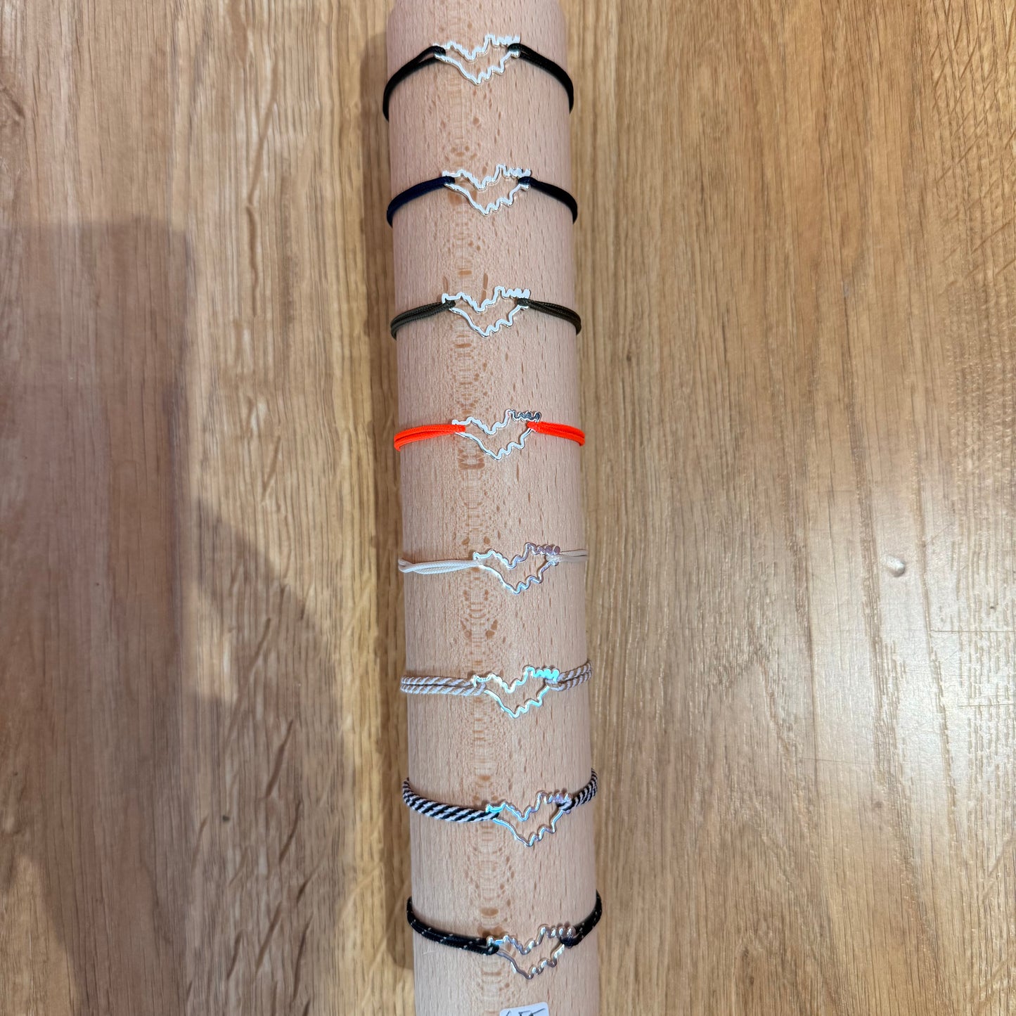 PULSERA DE SAN BARTOLOMÍN PLACA - EL VIENTO FRANCÉS