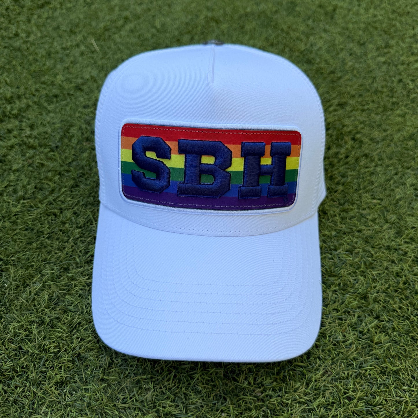 GORRA DE CAMIONERO BLANCA + 1 PARCHE X PASHA ST BARTH PREMIUM